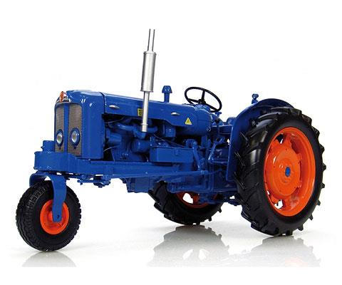 Farm Toys - UNIVERSAL HOBBIES - 2887 - Fordson Super Major