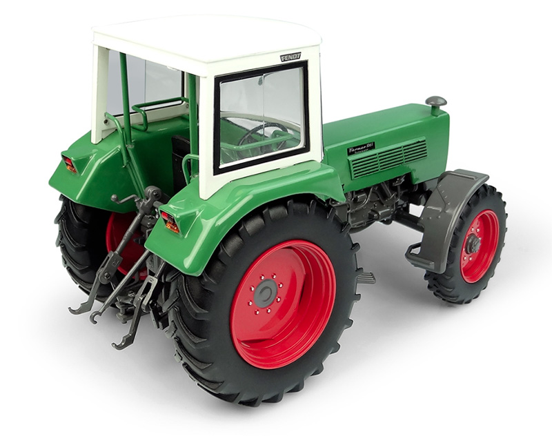 Details about   UH 1/32 Scale Fendt Farmer 106 S With Round Cabin 4WD Tractor DIECAST MODEL 5312 