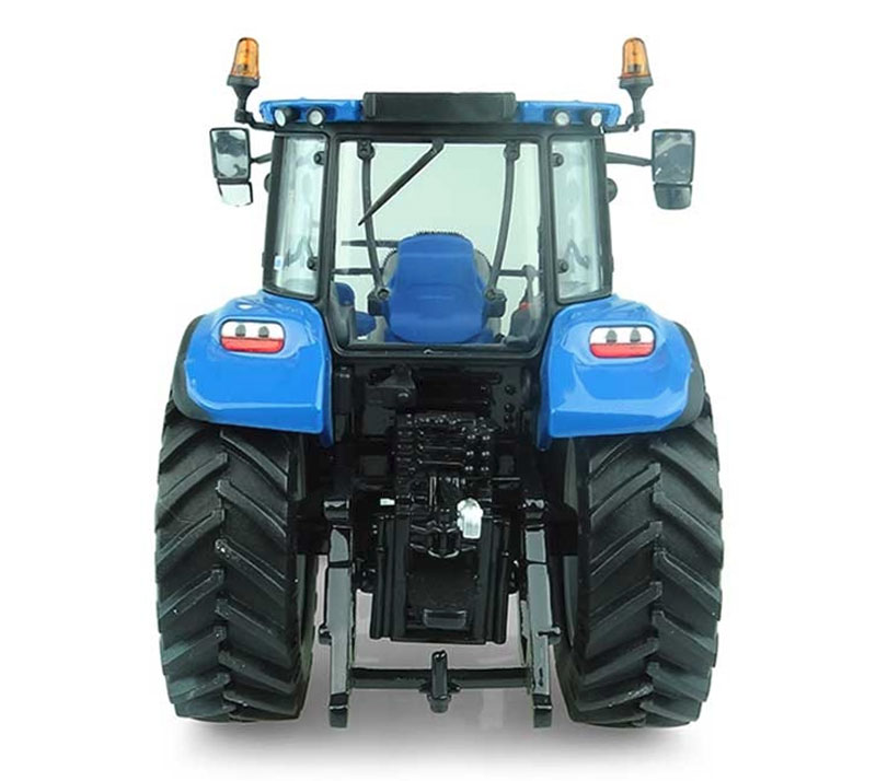 Universal Hobbies New Holland T5110 Tractor 2017