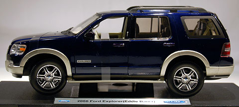 Welly 2006 ford explorer #10