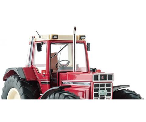 International Harvester IHC 1455 XL Tractor - 077852