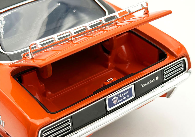 1970 Plymouth HEMI Cuda - Sun Kissed Cuda - Sox Martin - A1806139