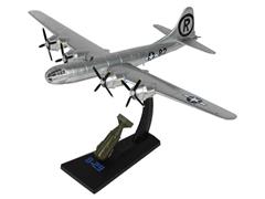 0112 - Air Force 1 B 29 Superfortress Enola Gay
