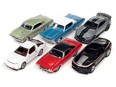 64382-B-CASE - Auto World Premium 2022 Release 4B 6