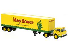 BREKINA #86331 - Mayflower - 1970 Ford C-Series with Box Trailer