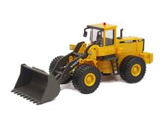 560-002 - Cararama Volvo L150C Wheel Loader