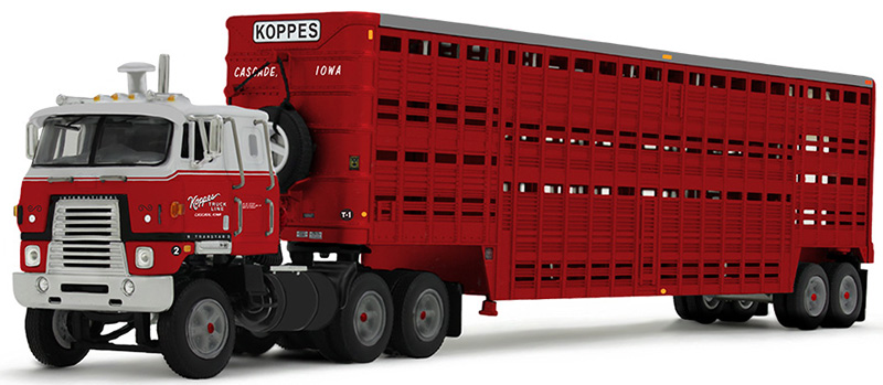 International TranStar COE hauling a 45 Wilson Vintage Livestock
