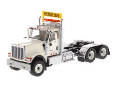 71001 - Diecast Masters International HX520 Day Cab Tandem Tractor