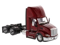 71068 - Diecast Masters Peterbilt 579 Day Cab Tractor