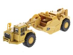 84405 - Diecast Masters Caterpillar 627G Auger Scraper Big Box Series