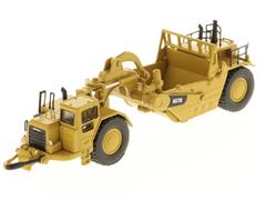 85542 - Diecast Masters Caterpillar 657G Wheel Tractor Scraper High Line