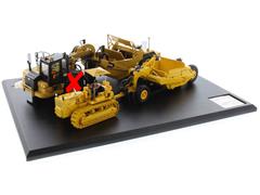 DIECAST MASTERS #85563-X - Caterpillar 621K Scraper and Caterpillar No 70 Scraper with D7 Track-Type Tractor - Evolution Series