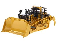 85659 - Diecast Masters Caterpillar D11 Track Type Tractor Dozer High