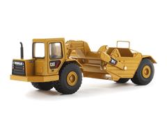 85695 - Diecast Masters Caterpillar 611 Wheel Tractor Scraper