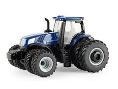 13984 - ERTL Toys New Holland T8435 Tractor