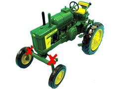 15904-X4 - ERTL Toys John Deere 620 Tractor LP High Crop