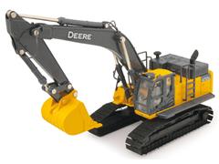 45335 - ERTL Toys John Deere 470 GLC Excavator Prestige Collection