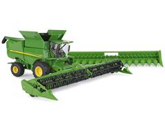 45627 - ERTL Toys John Deere S780 Combine LP68818