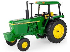 45813 - ERTL Toys John Deere 4440 Tractor