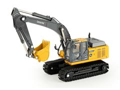 45842 - ERTL Toys John Deere 210G LC Excavator Prestige Collection