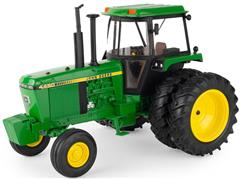 45982 - ERTL Toys John Deere 4450 Tractor