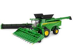 45995 - ERTL Toys John Deere S7 900 Tracked