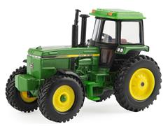 46574-CNP - ERTL Toys John Deere Tractor
