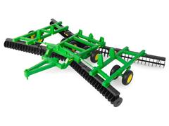 46764 - ERTL Toys John Deere 637 Flex Fold Disk Big