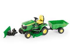 47395 - ERTL Toys John Deere X758 Lawn Mower Big Farm