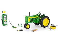 ERTL #85040OTP - John Deere 620 Tractor Restoration Set and Fuel Pump