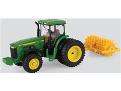 ERTL #85067 - John Deere 8200 Tractor with Sheepsfoot