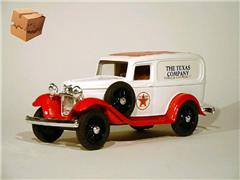 9396-BOX - ERTL Toys Texaco 3 1932 Ford Sedan bank Produced