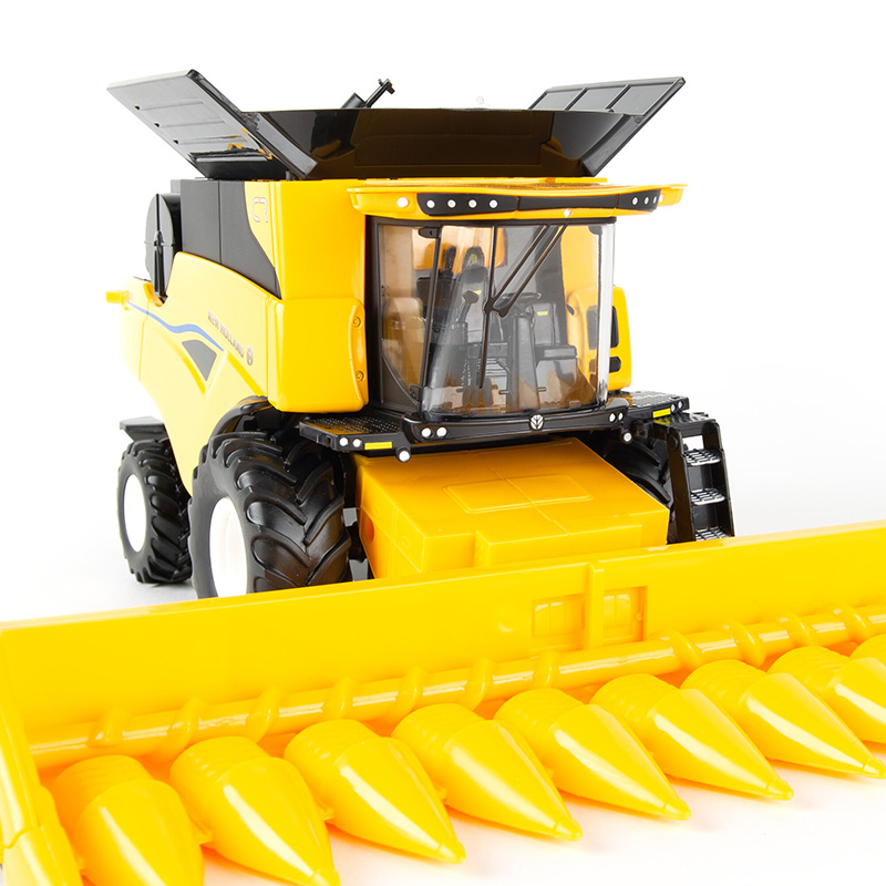 New Holland CR8 90 Combine - 13974