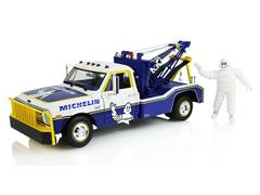 GREENLIGHT #13724 - Michelin Service Center - 1969 Chevrolet C-30 Dually Wrecker with Michelin Figure