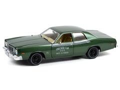 19110 - Greenlight Diecast 1976 Plymouth Fury Checker Cab 069 WO