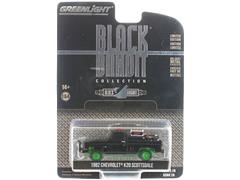 28090-C-SP - Greenlight Diecast Black Bandit Fire Department