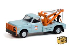 Greenlight Diecast Gulf Oil Welding Tire Collision 1969 Chevrolet