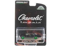 Greenlight Diecast 1967 Chevrolet Impala Sport Sedan
