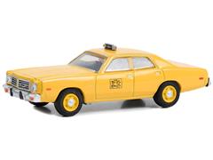 Greenlight Diecast NYC Taxi 1975 Dodge Coronet