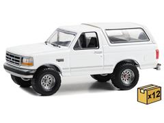 30452-CASE - Greenlight Diecast 1993 Ford Bronco XLT