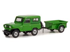 32250-A - Greenlight Diecast 1972 Nissan Patrol and 1_4 Ton Cargo