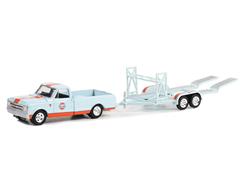 32270-A - Greenlight Diecast Gulf Oil 1968 Chevrolet C 10 Shortbed