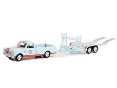 Greenlight Diecast Gulf Oil 1968 Chevrolet C 10 Shortbed