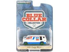 35200-C-SP - Greenlight Diecast MOPAR 1976 Dodge B 100 Van Blue