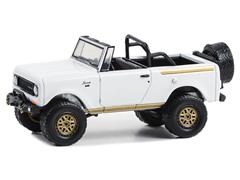 35270-B - Greenlight Diecast 1970 Harvester Scout Lifted