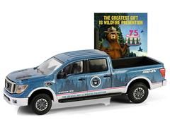 38070-F - Greenlight Diecast 2019 Nissan Titan XD Pro 4X