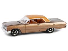 63070-C - Greenlight Diecast 1963 Chevrolet Impala SS Convertible Top Up