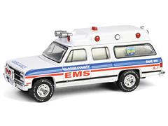 67060-B - Greenlight Diecast Glacier County EMS 1991 Chevrolet Suburban Ambulance