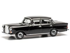 420457 - Herpa Model Mercedes Benz 200 Fintail