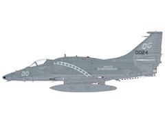 HA1437 - Hobby Master A 4M Skyhawk VMA 131 Diamondbacks US